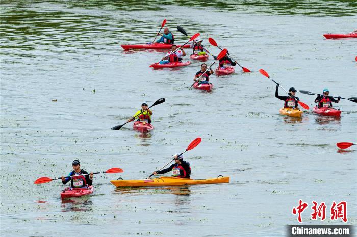 2022泛舟中国·全国皮划艇大会在兴凯湖开赛,百