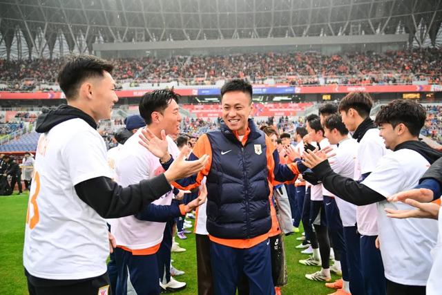 山东泰山逆转北京国安积分清零 张弛退役仪式圆