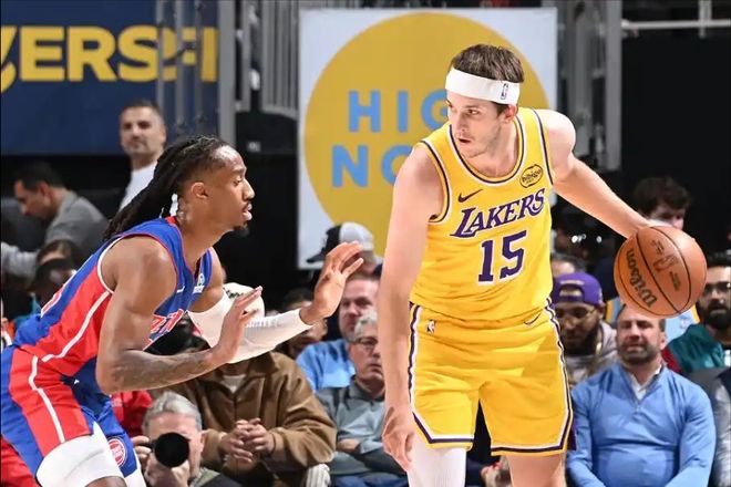 25岁落选秀詹金斯准绝杀湖人 终结湖人九连胜