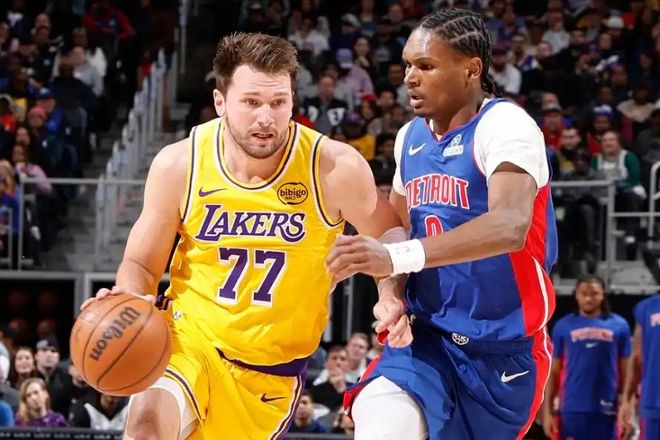 25岁落选秀詹金斯准绝杀湖人 终结湖人九连胜