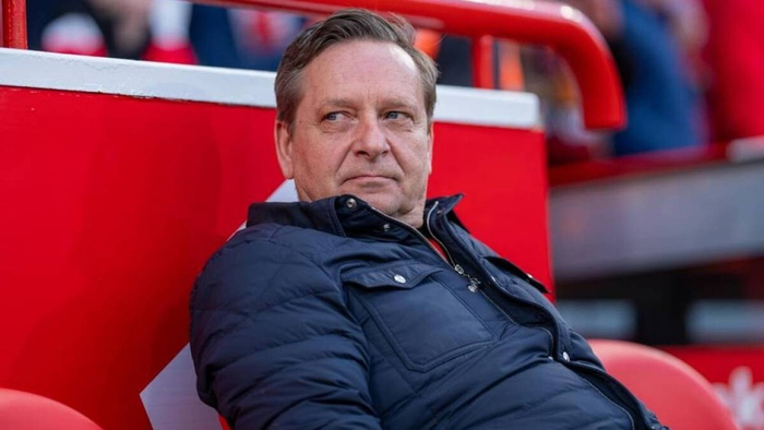 柏林联合总监怒斥拜仁裁判抱怨行为影响德甲竞