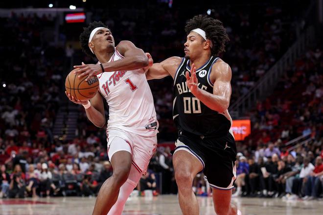 火箭队力克雄鹿终结八载魔咒 谢泼德三分神迹助