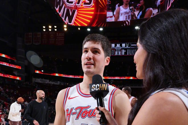 火箭队力克雄鹿终结八载魔咒 谢泼德三分神迹助