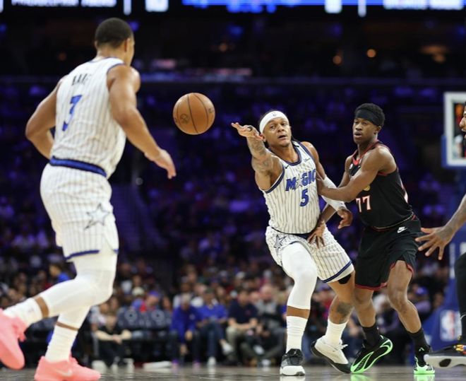 76人109-97力克魔术晋级季后赛 贝恩空砍34分难救