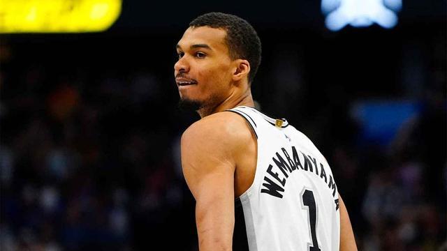 22岁文班亚马全票当选DPOY 创历史最年轻纪录